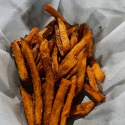 Stone House Tavern - Sweet potato fries - delicious