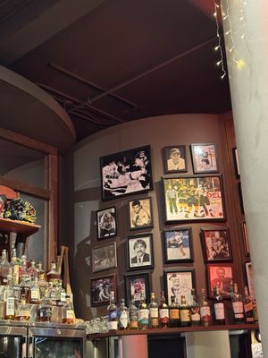 West End Johnnie’s by null