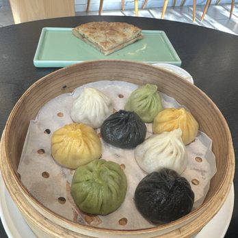 Linglong Soup Dumplings - Dim Sum Near Me - Fountain Valley, California