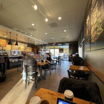 Peet's Coffee - Interior seating - Coffee & Tea Near Me - Pasadena, California