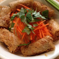 Genesis Vietnamese Cuisine - Spring roll vermicelli