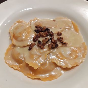 Benvenuto's Italian Grill - Butternut Squash Ravioli with carmelized pecans Delicious - Italian Near Me - Middleton, Wisconsin Benvenuto's Italian Grill - Butternut Squash Ravioli with carmelized pecans Delicious - Italian Near Me - Middleton, Wisconsin