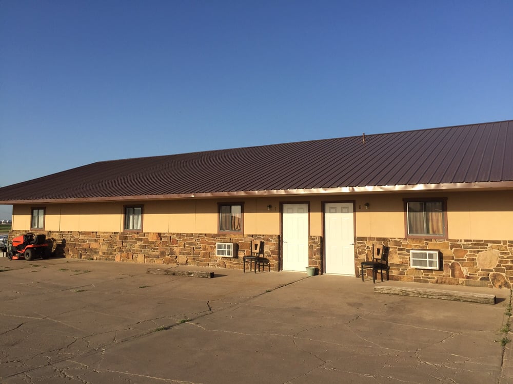 GOLDEN PRAIRIE MOTEL 911 W La Lande Ave, Sublette, Kansas Hotels