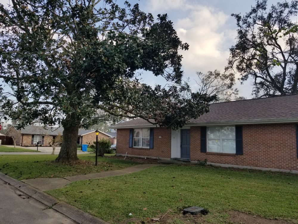 Slide of Eagle Eye Roofing