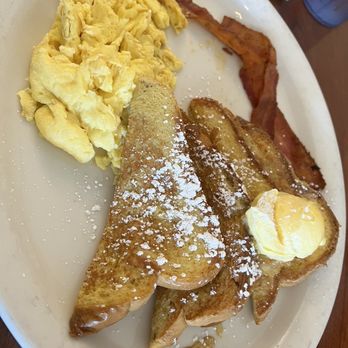 Dany's Restaurant - French toast - Breakfast & Brunch Near Me - Gilroy, California