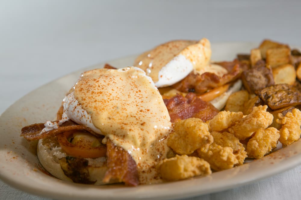 SUNRISE BISTRO CLOSED Updated June 2024 55 Photos & 54 Reviews