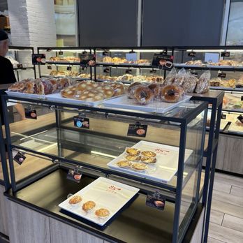 85°C Bakery Cafe-Lakeline - Coffee & Tea Near Me - Austin, Texas 85°C Bakery Cafe-Lakeline - Coffee & Tea Near Me - Austin, Texas