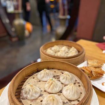 Jeng Chi - Beef Juicy Steamed Dumplings (6) - Bakeries Near Me - Dallas, Texas Jeng Chi - Beef Juicy Steamed Dumplings (6) - Bakeries Near Me - Dallas, Texas