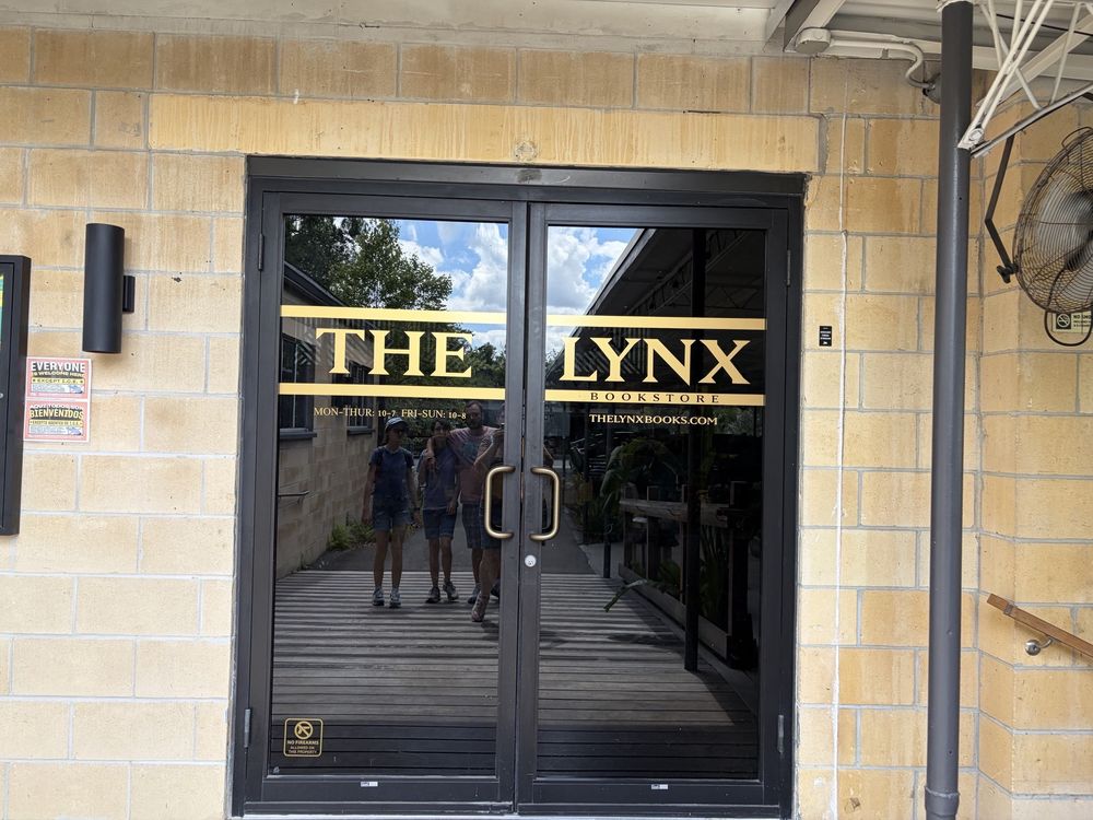 The Lynx Books Logo