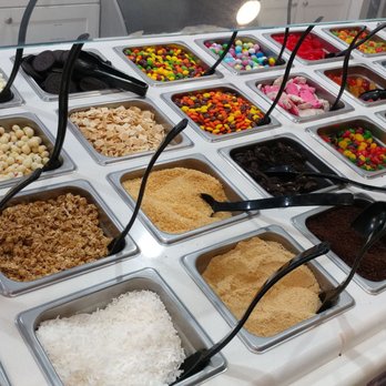 Yodelight Woodbridge - Fresh condiments - Ice Cream & Frozen Yogurt Near Me - Woodbridge, New Jersey