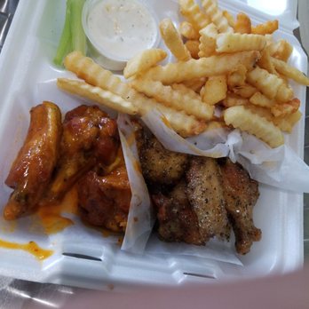 Wild Wing Station - Memphis honey gold and honey garlic pepper - Chicken Wings Near Me - San Antonio, Texas Wild Wing Station - Memphis honey gold and honey garlic pepper - Chicken Wings Near Me - San Antonio, Texas