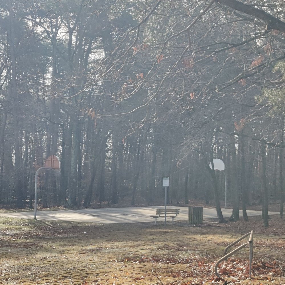 Mandan Field - Basketball court - Parks Near Me - Greenbelt, Maryland