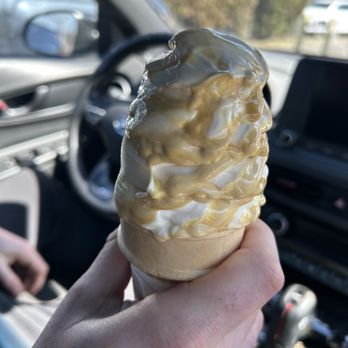 Crafton Ice Cream Delite - Vanilla Cone with PB Blast - Ice Cream & Frozen Yogurt Near Me - Pittsburgh, Pennsylvania