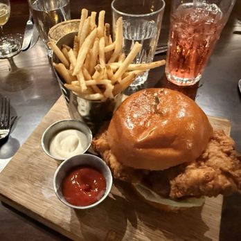 Black Sheep Brasserie - Chicken Sandwich - New American Near Me - San Jose, California