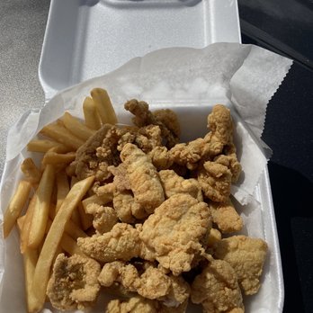 Quickie’s Burgers, Wings & Seafood - Burgers Near Me - Dania Beach, Florida Quickie’s Burgers, Wings & Seafood - Burgers Near Me - Dania Beach, Florida