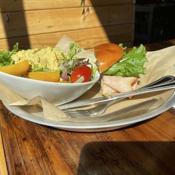 The Rogue Roundabout - Turkey rogue cali and lime curried chicken salad - Breweries Near Me - Conway, Arkansas The Rogue Roundabout - Turkey rogue cali and lime curried chicken salad - Breweries Near Me - Conway, Arkansas