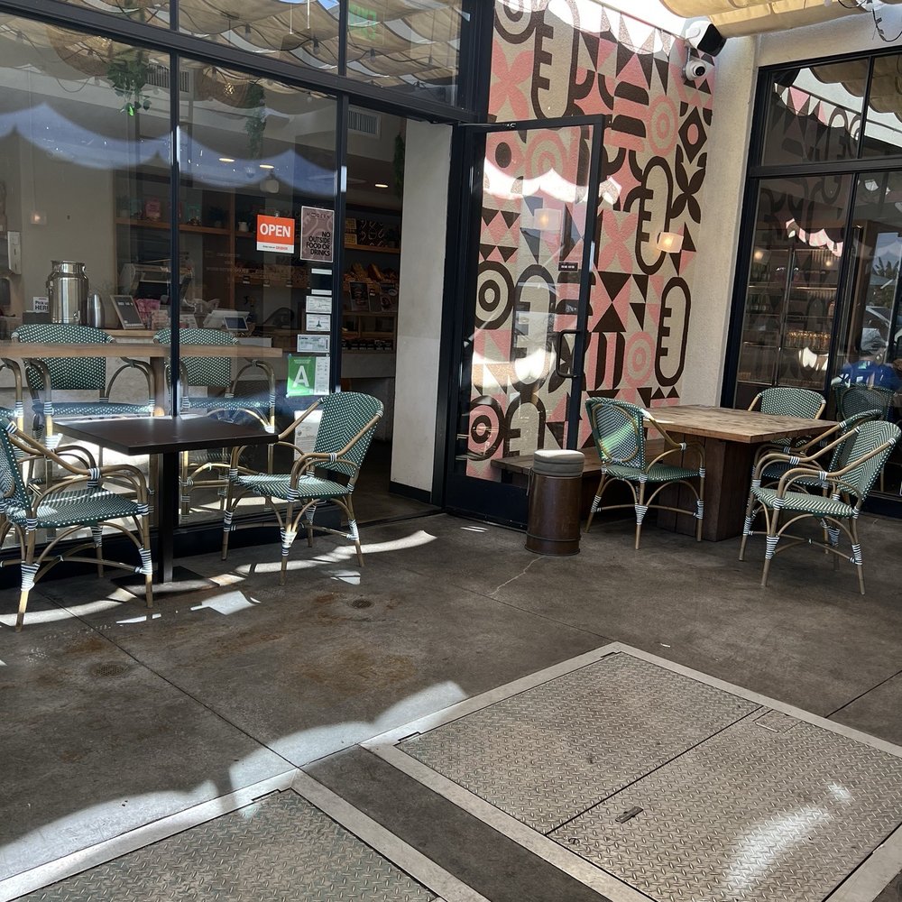 Modern Bread & Bagel - Cute patio - Bakeries Near Me - Beverly Hills, California Modern Bread & Bagel - Cute patio - Bakeries Near Me - Beverly Hills, California