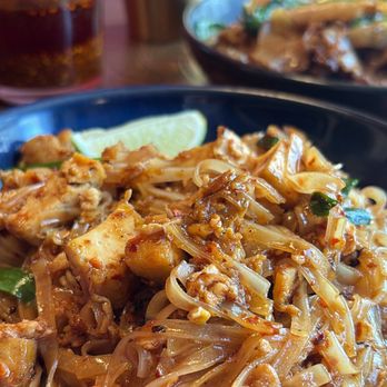 Wang Lang - Pad Thai - Thai Near Me - Toronto, Ontario