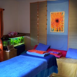 Hawaiian-Style Massage Lomi Lomi