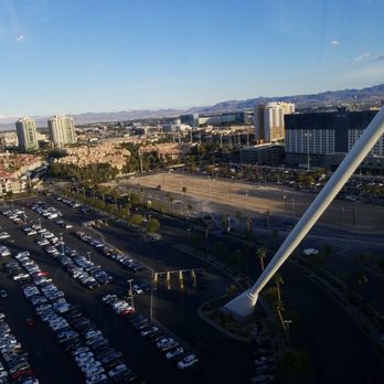The High Roller - High up, and still going - Amusement Parks Near Me - Las Vegas, Nevada