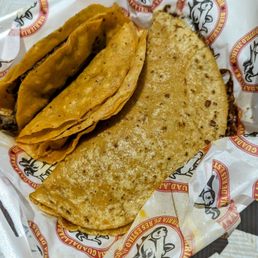 2) Trio Tacos
