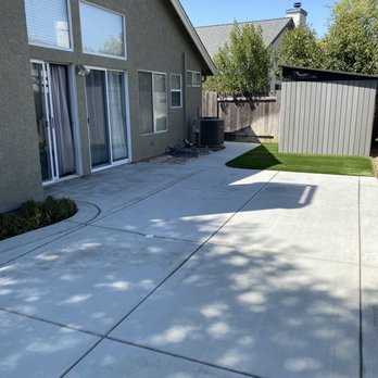 Vizcay Landscaping - Vacaville- Final product. Artificial turf and brush finish. - Landscaping Near Me Vizcay Landscaping - Vacaville- Final product. Artificial turf and brush finish. - Landscaping Near Me