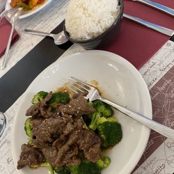 Hong Kong F&B - Marháskodás brokkoli