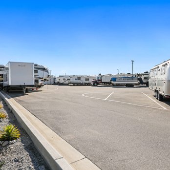 US Storage Centers - Self Storage Near Me - El Segundo, California