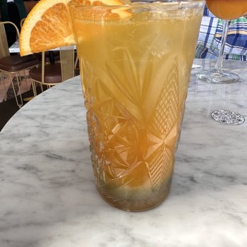 300 Sky Bar and Coffee - Luisito - Bars Near Me - Providencia, RM
