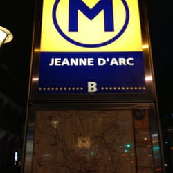 Métro Jeanne-d'Arc