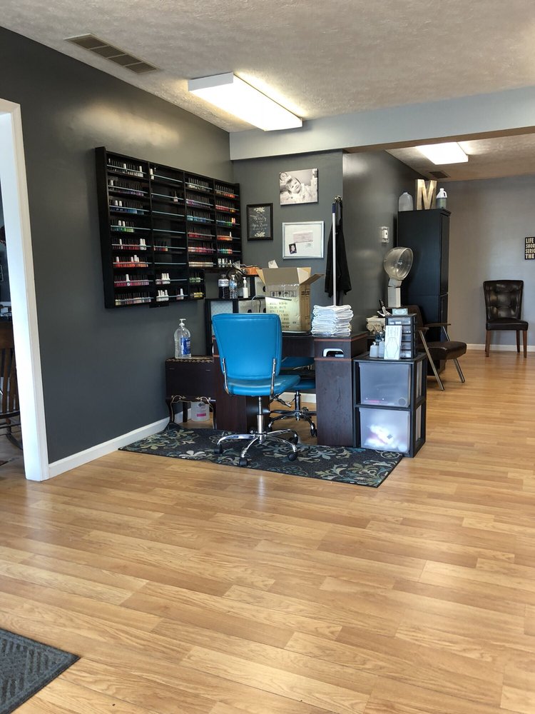 HEADLINES CREATED BY LYNNE & COMPANY Updated August 2024 707 E