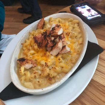 Jack Allen's Kitchen - Cheesy mac and cheese with chicken? What could be better than that combo!?! - American Near Me - Austin, Texas