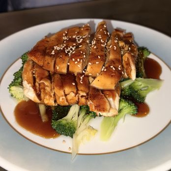 Tokyo Sushi - Chicken teriyaki plate on a bed of broccoli - Sushi Bars Near Me - Baltimore, Maryland