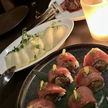 Aera - Sushi, whipped potatoes - Steakhouses Near Me - Toronto, Ontario
