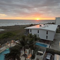 Residence Inn by Marriott St. Petersburg Treasure Island - Sunset from the rooms balcony .