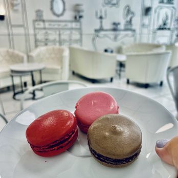2 D Cafe & Eatery - Macarons (3PCS) - Themed Cafes Near Me - Virginia Beach, Virginia 2 D Cafe & Eatery - Macarons (3PCS) - Themed Cafes Near Me - Virginia Beach, Virginia