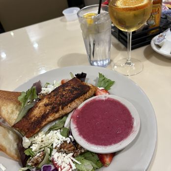 The Toasted Yolk Cafe - Spring salad with roasted pecans and salmon - Breakfast & Brunch Near Me - Savannah, Georgia The Toasted Yolk Cafe - Spring salad with roasted pecans and salmon - Breakfast & Brunch Near Me - Savannah, Georgia