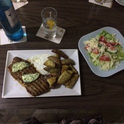 EisenBurger - Zum Steakwochende unbedingt vorbeischauen! Meine Empfehlung, das Simmentaler Rind mit hausgemachter Kräuterbutter und Rosmarinkartoffeln.
