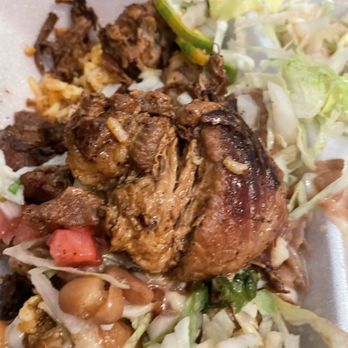 El Mariachi Loko - Literally the carnitas meat wasn't even cut. This was a huge chunk that was found mixed in. - Food Trucks Near Me El Mariachi Loko - Literally the carnitas meat wasn't even cut. This was a huge chunk that was found mixed in. - Food Trucks Near Me