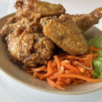 Noble Phở - Crispy Chicken Wings with Garlic Fish Sauce (6pc) - Vietnamese Near Me - Round Rock, Texas Noble Phở - Crispy Chicken Wings with Garlic Fish Sauce (6pc) - Vietnamese Near Me - Round Rock, Texas