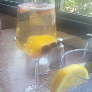 Capitol Pancake House - Sangria Mimosa - Breakfast & Brunch Near Me - Williamsburg, Virginia Capitol Pancake House - Sangria Mimosa - Breakfast & Brunch Near Me - Williamsburg, Virginia