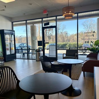 OrganicAF - Bright interior - Juice Bars & Smoothies Near Me - Greensboro, North Carolina OrganicAF - Bright interior - Juice Bars & Smoothies Near Me - Greensboro, North Carolina