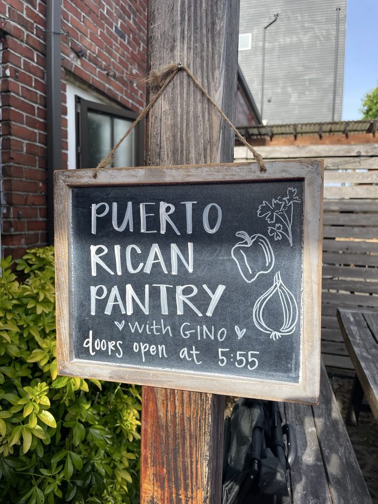 The Pantry Logo