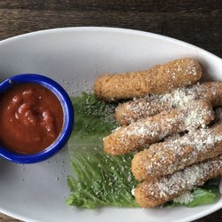 Paradise Bistro Bar & Grill - Mozzarella sticks