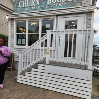 Churn House Ice Cream - Front entrance - Ice Cream & Frozen Yogurt Near Me - Ocean City, New Jersey