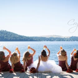 Crystal Madsen Photography - A bride and her bridesmaids take down a beer before the wedding ceremony.