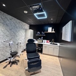 Optimize Wellness & Aesthetics - Medical-grade facial and neurotoxin procedure room.