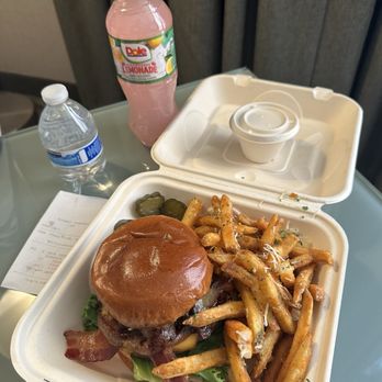 Fuell - Cheeseburger, Truffle Fries, Dole Pink Lemonade - Breakfast & Brunch Near Me - Detroit, Michigan