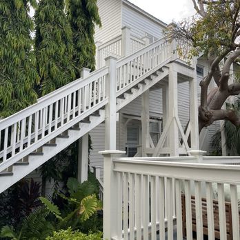 Winslow's Bungalows - Side of bungalow - Hotels Near Me - Key West, Florida Winslow's Bungalows - Side of bungalow - Hotels Near Me - Key West, Florida