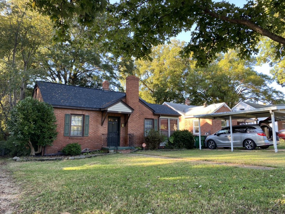 Slide of United Roofing